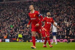 Tiếp bước Salah, trung vệ Virgil van Dijk sẽ không ở lại Liverpool