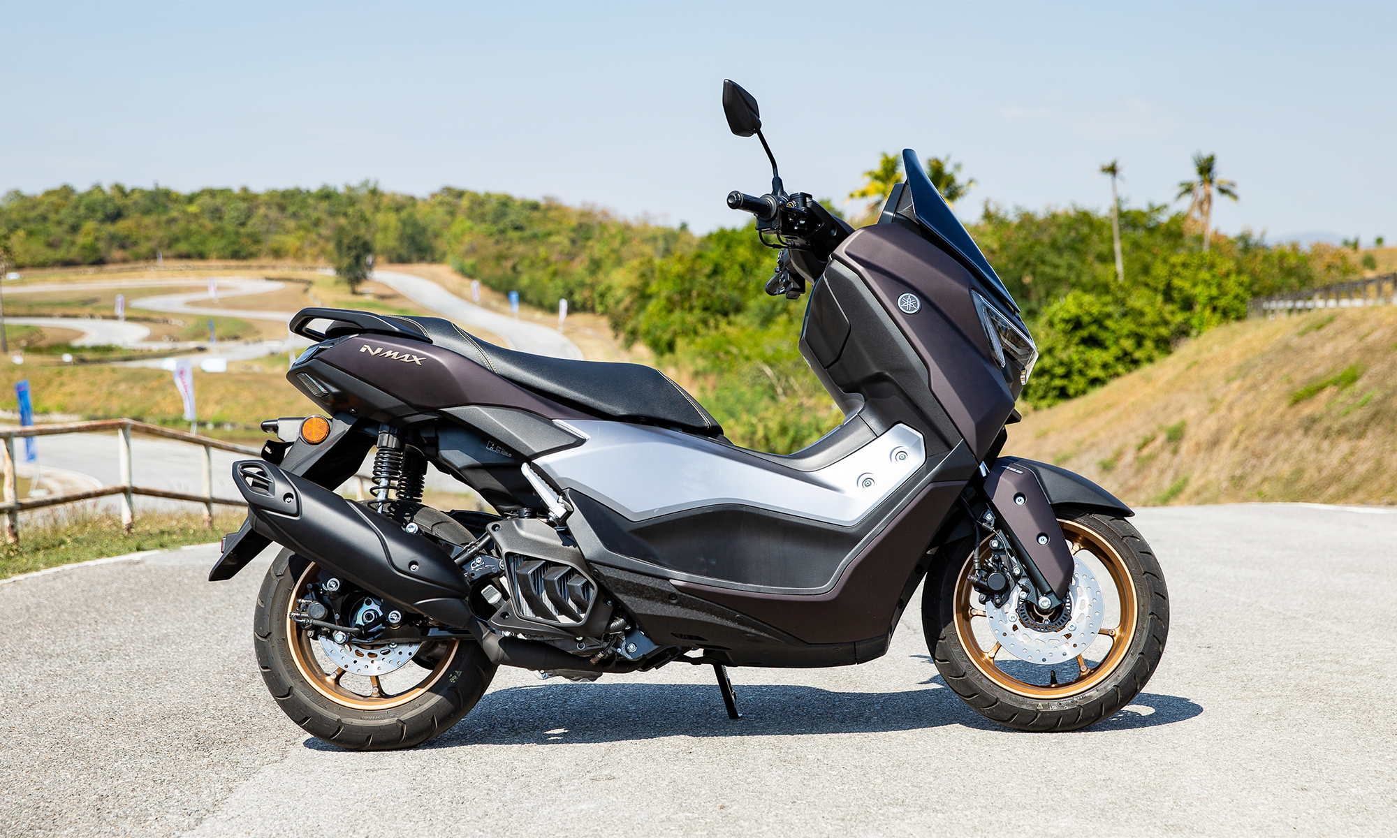 Yamaha Nmax thế hệ mới mở bán tại Thái Lan, bao giờ về Việt Nam?- Ảnh 3.