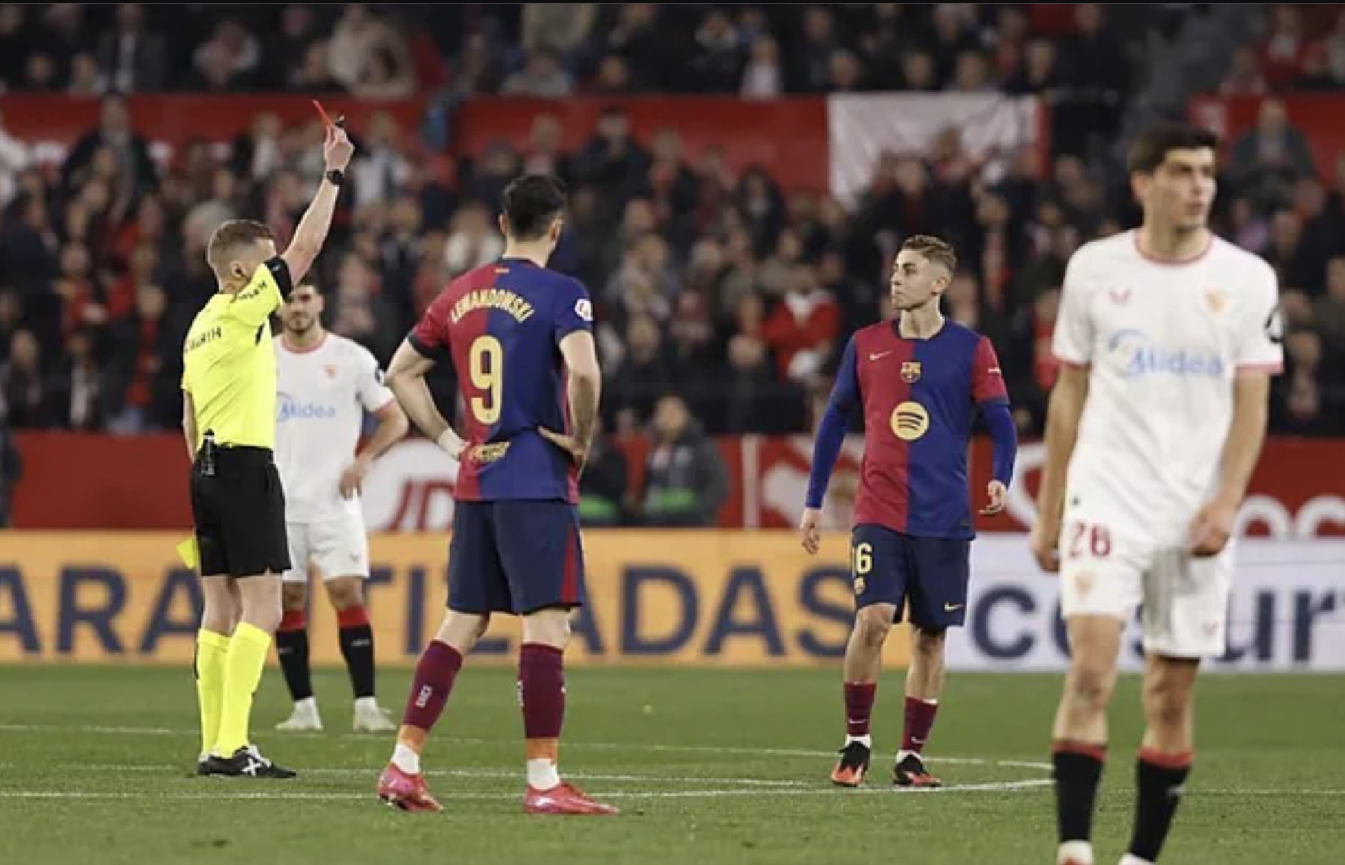 Thắng vùi dập Sevilla, Barcelona tăng tốc đua vô địch La Liga- Ảnh 8.