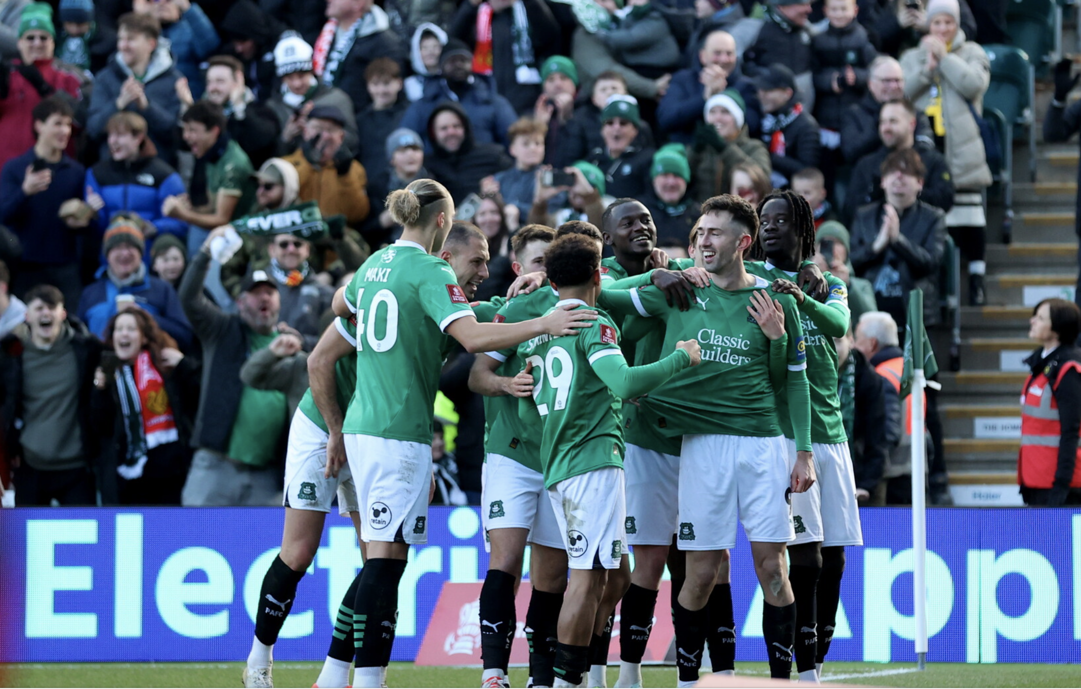 Địa chấn FA Cup, Plymouth Argyle hạ gục 