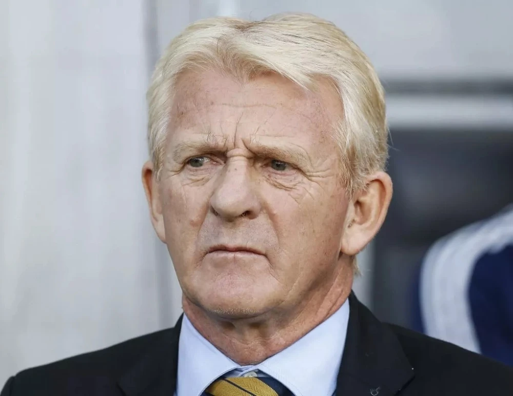 mu-Strachan.jpg