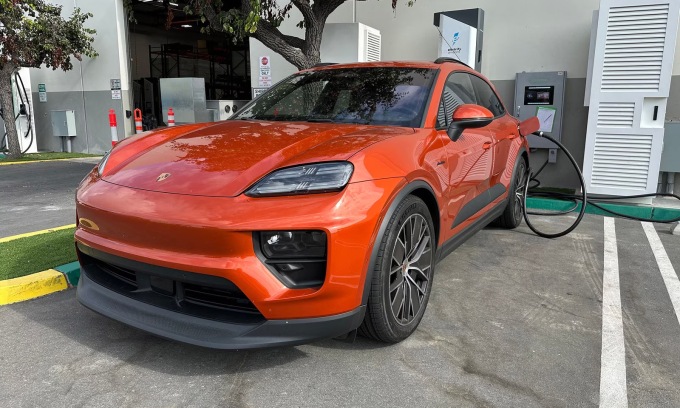 Porsche Macan EV có giá từ 77.300 USD tại Mỹ. Ảnh: Edmunds