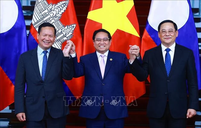 Thu-tuong-Pham-Minh-Chinh-gap-Thu-tuong-Lao-Campuchia.jpg