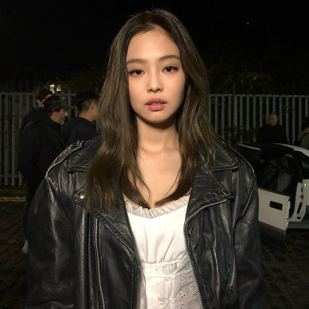 Khen cho sự bướng của Jennie!- Ảnh 9.