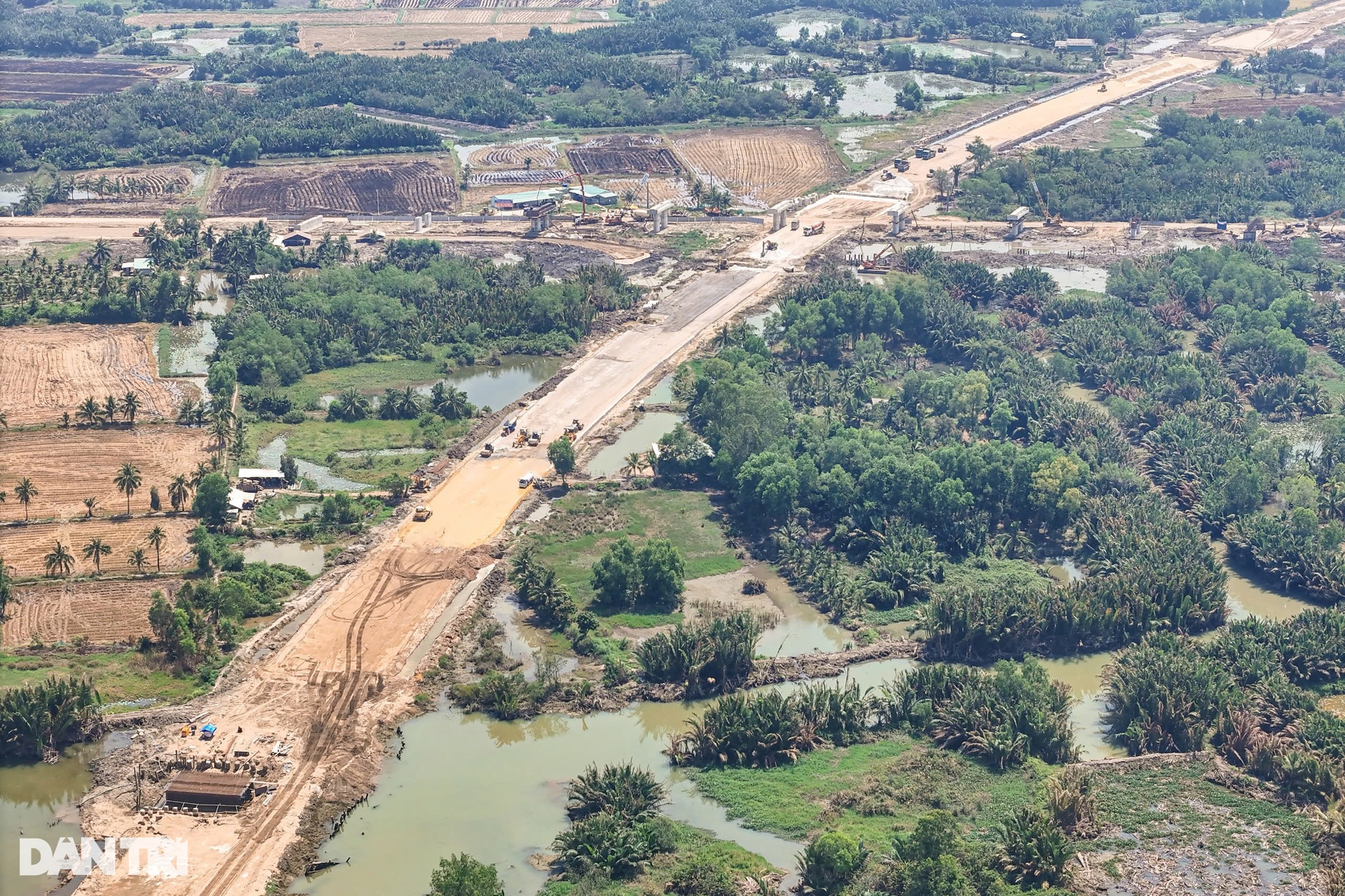 Cầu Nhơn Trạch lớn nhất Vành đai 3 TPHCM trước ngày hợp long - 12