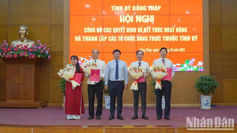 Đồng Tháp thành lập đảng bộ trực thuộc Tỉnh ủy và trao quyết định công tác cán bộ ảnh 3