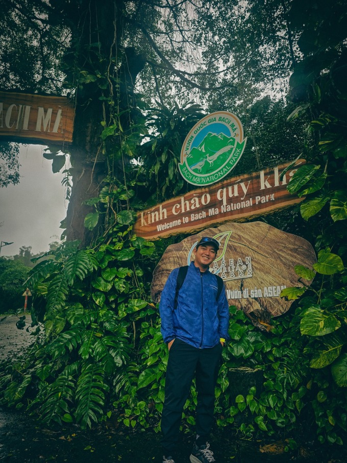 Trần Đặng Đăng Khoa hiking xuyên rừng Bạch Mã sương mù - 10