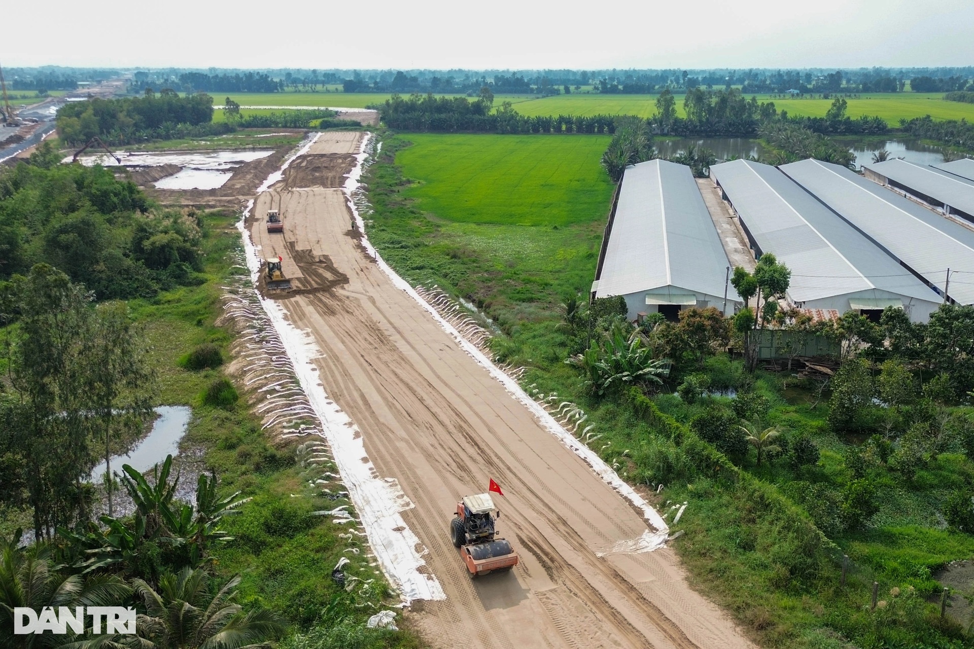 Cao tốc trục dọc - ngang ở ĐBSCL gặp khó do nguồn nguyên vật liệu khan hiếm - 2