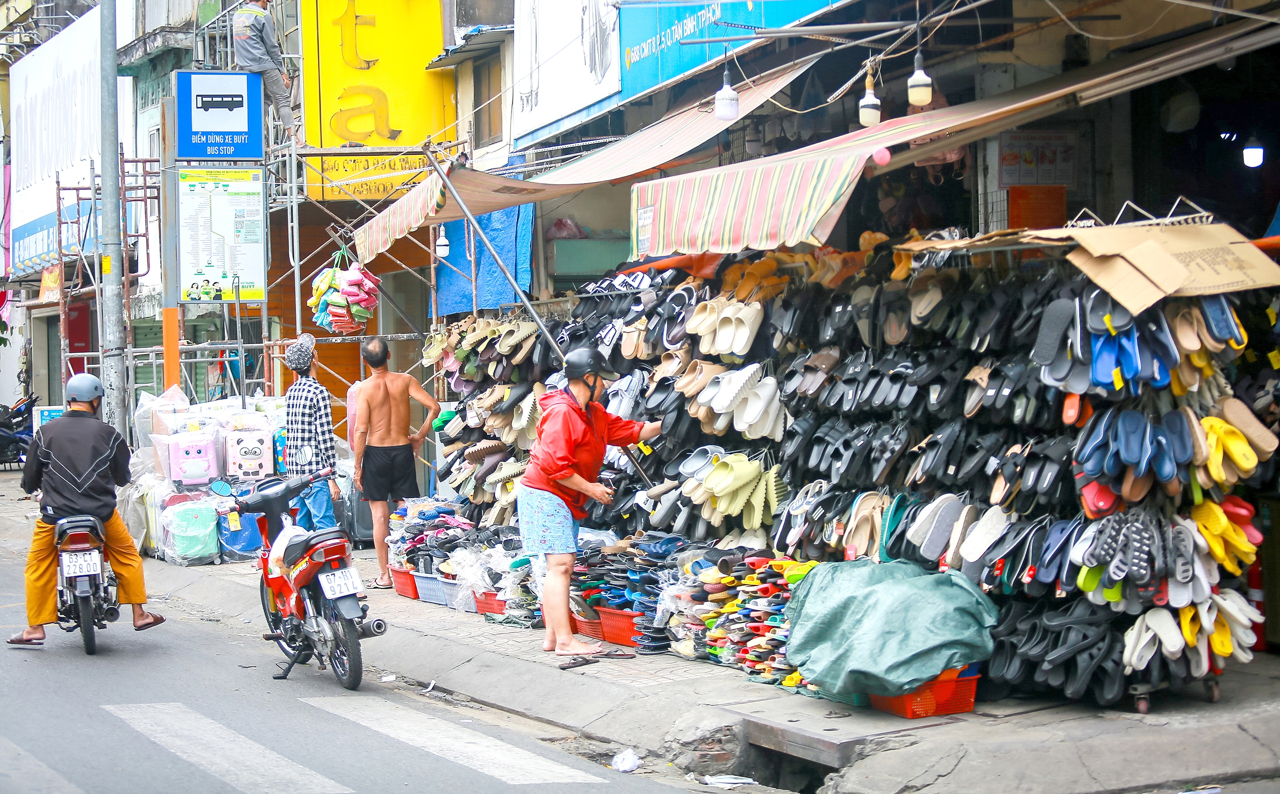 Ngang nhiên, tùy tiện cho thuê... vỉa hè - Ảnh 3.