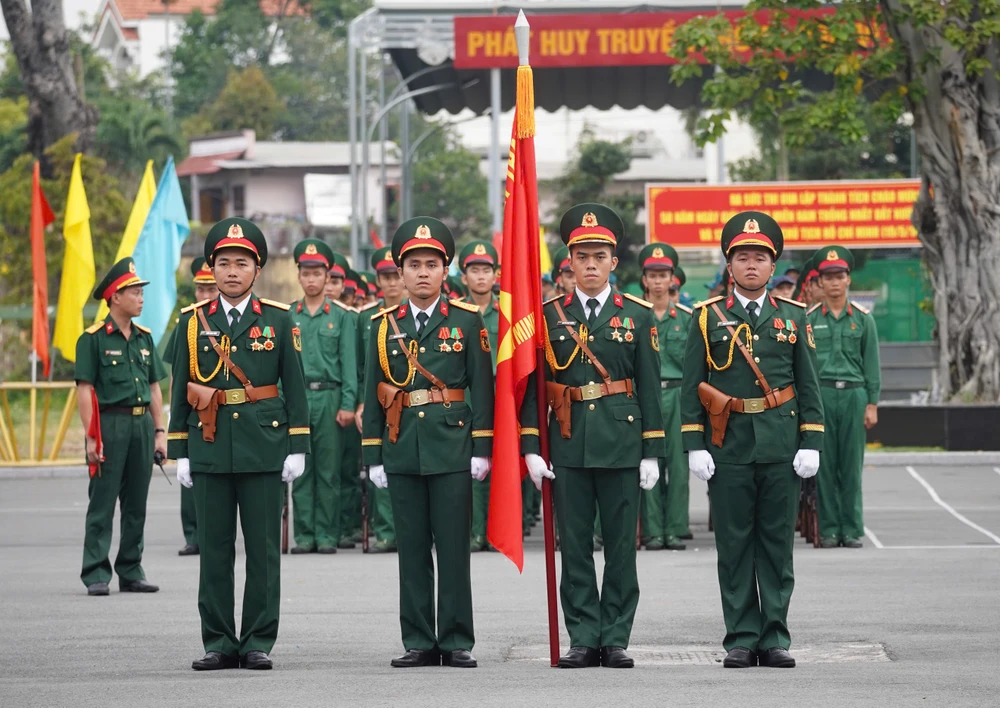 Thượng tướng Trịnh Văn Quyết dự lễ ra quân huấn luyện năm 2025 tại Bộ Tư lệnh TP.HCM-bo-tu-lenh-tphcm-ra-quan-2025 (3).jpg