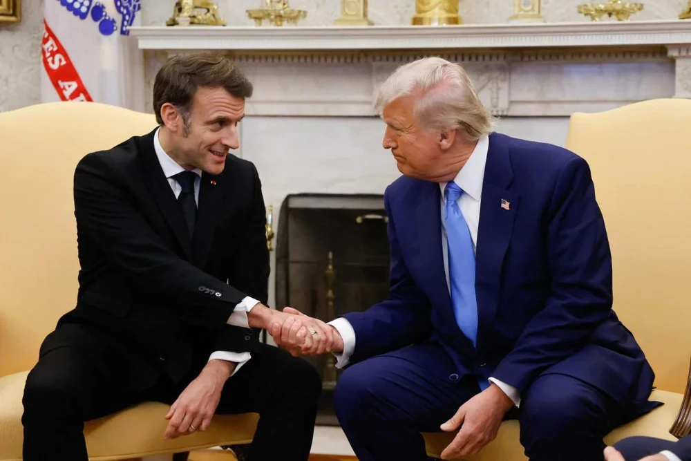 Tổng thống Pháp Macron hội đàm với Tổng thống Trump ở Nhà Trắng.jpg