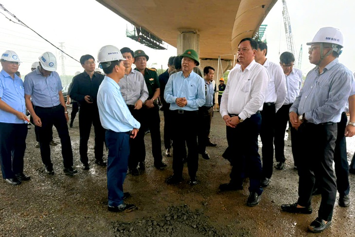 Phó thủ tướng Trần Hồng Hà: Rà soát, giải quyết nguyên vật liệu làm các dự án trọng điểm - Ảnh 2.