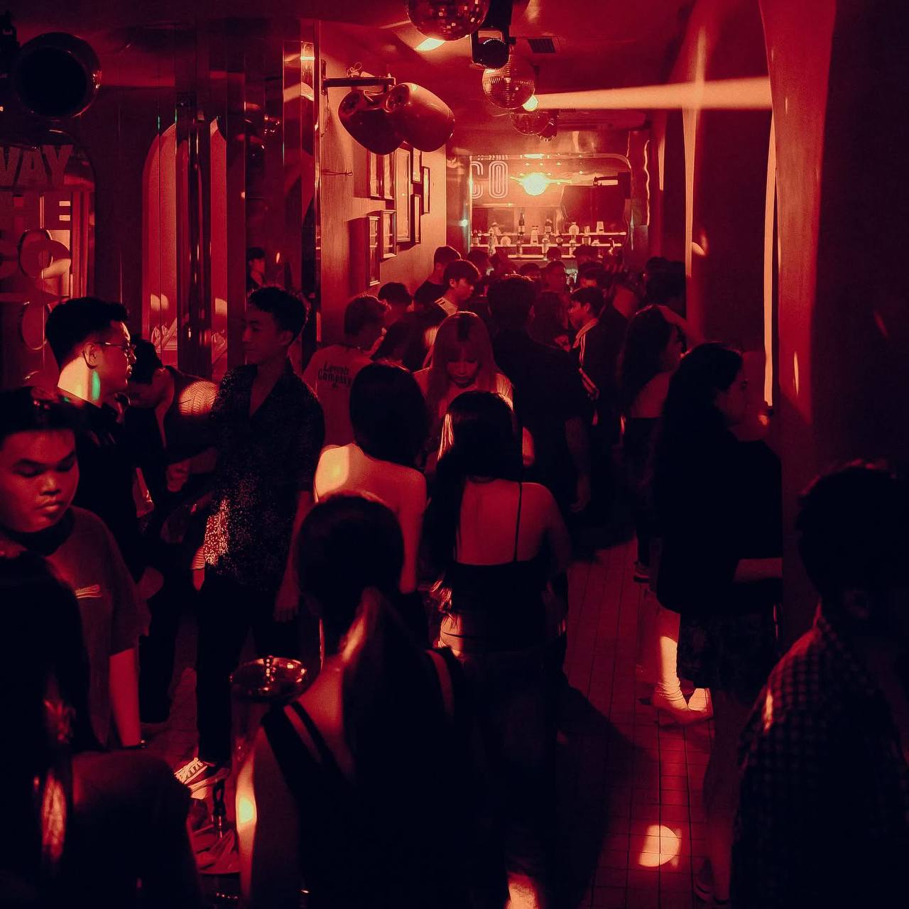 Địa điểm nightlife hot nhất Sài Gòn một thời bất ngờ đóng cửa, dân tình tiếc nuối “tạm biệt thanh xuân của tôi”- Ảnh 4.