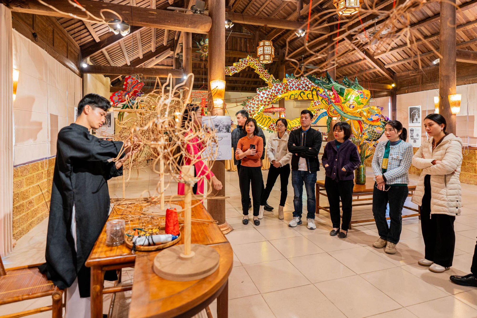 Du xuân khác biệt với triển lãm lồng đèn “Cá Chép Hóa Rồng” tại Emeralda Resort Ninh Bình- Ảnh 5.