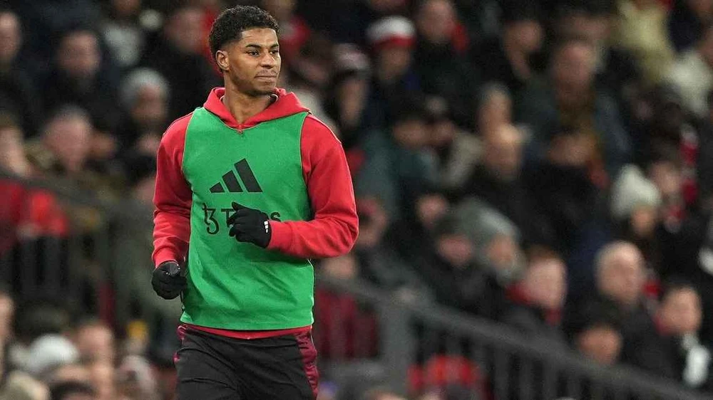 Rashford phải rời Man United