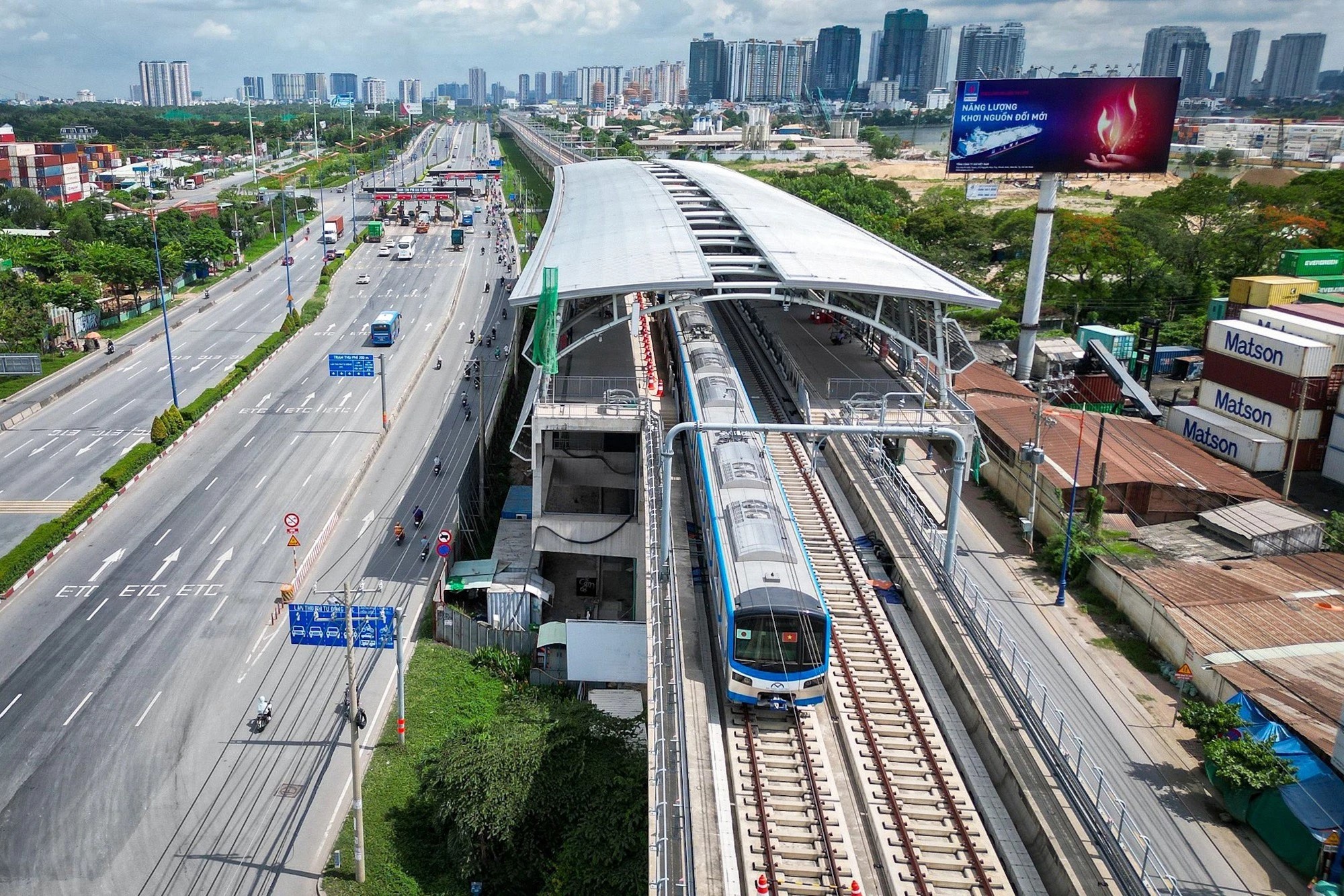 Bất động sản tăng giá chóng mặt nhờ metro- Ảnh 1.