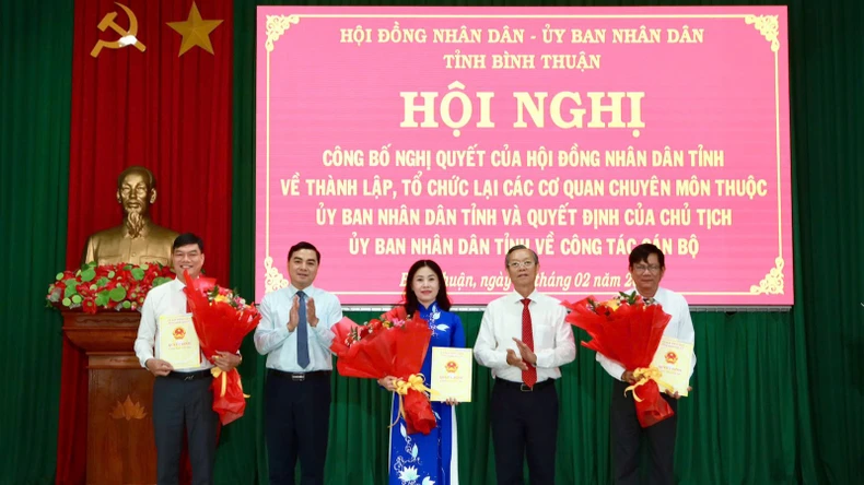 Bình Thuận còn hơn 2.000 công chức, viên chức ảnh 1