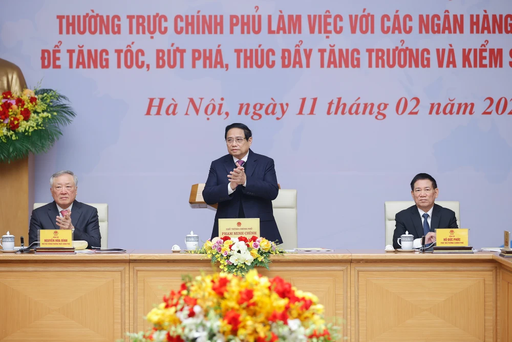 Thủ tướng Phạm Minh Chính chủ trì Hội nghị Thường trực Chính phủ làm việc với các ngân hàng thương mại