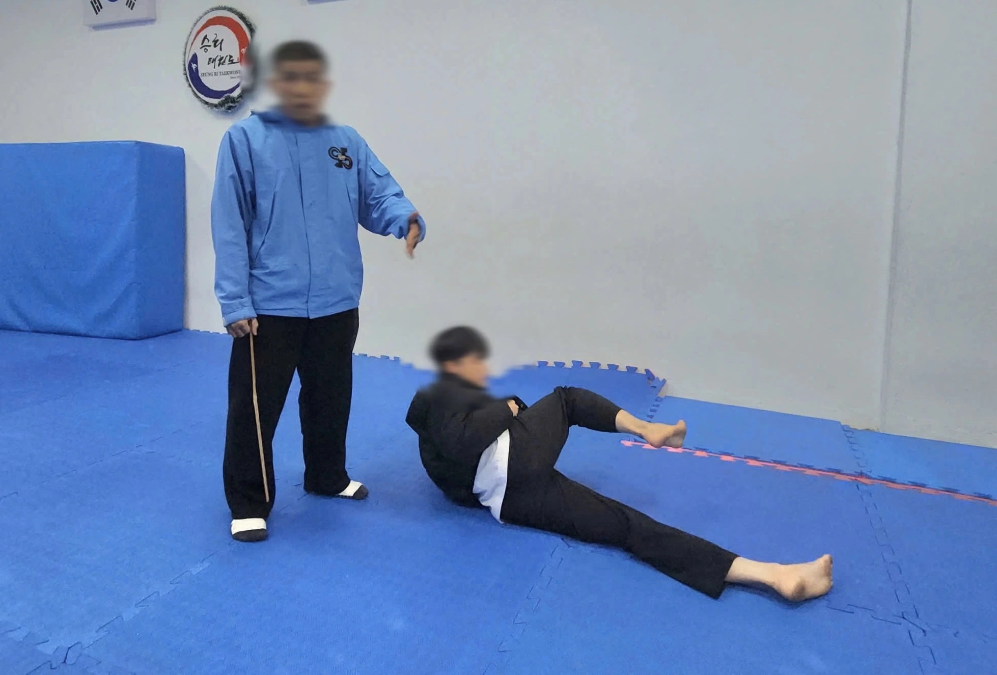 Vụ HLV taekwondo bị tố đánh võ sinh: Gia đình lên tiếng sau cuộc gặp rất quan trọng- Ảnh 1.