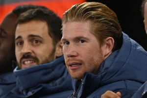 Pep Guardiola tiết lộ lý do loại bỏ De Bruyne