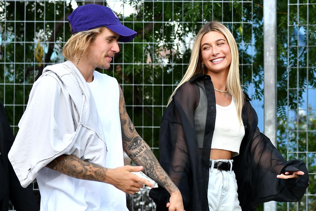 Justin Bieber: Không hủy theo dõi vợ, khẳng định Hailey là tình yêu lớn - 1