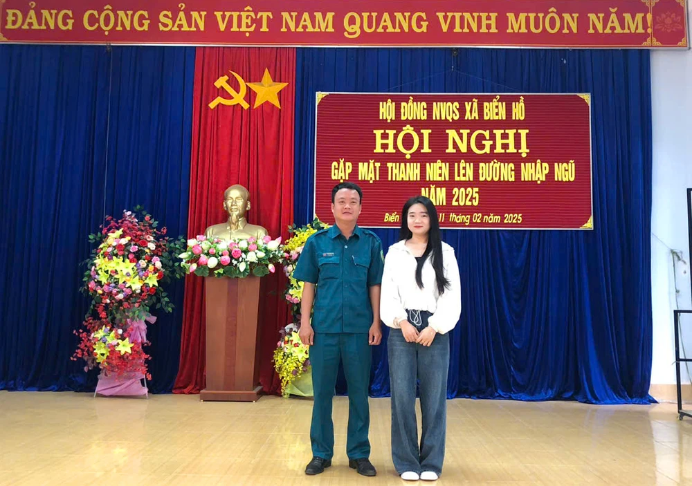 Nu-tan-binh-viet-don-tinh-nguyen-nhap-ngu-o-Gia-Lai-4.jpg