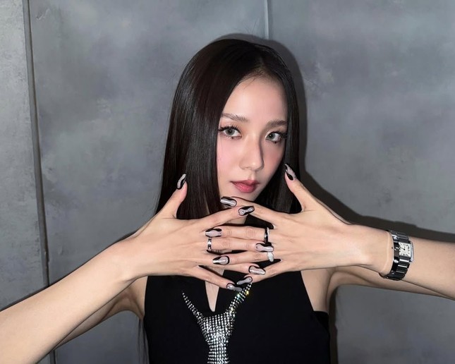 Không thể mê nổi Jisoo (BLACKPINK)- Ảnh 2.