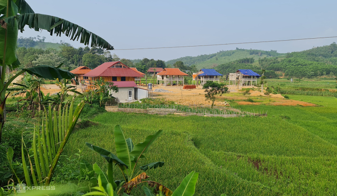 Một góc bản làng ở xã Trí Nang, huyện Lang Chánh - địa phương cũng xảy ra sai phạm cấp phát tiền chính sách hỗ trợ hộ nghèo. Ảnh:Lê Hoàng