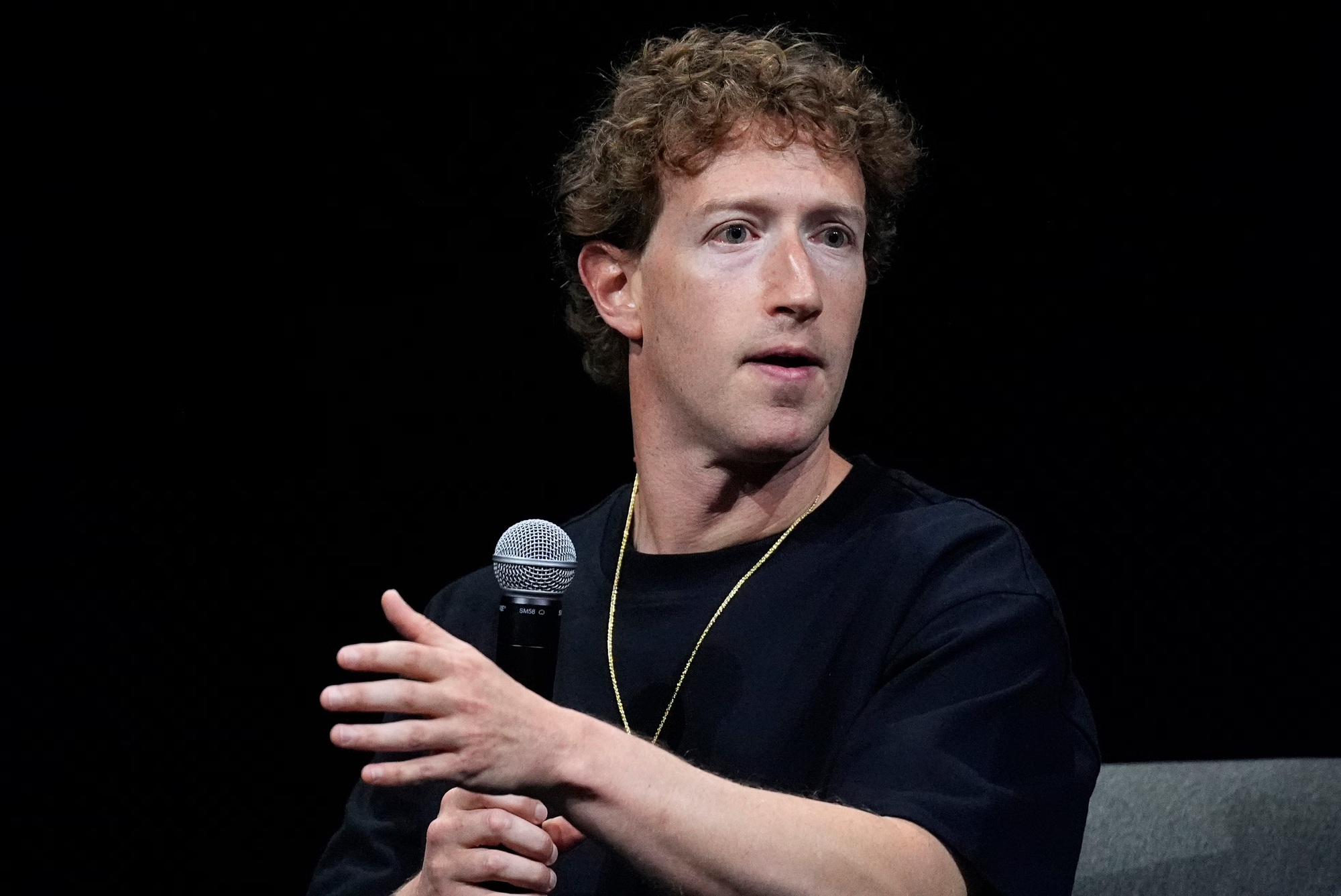 Meta rung chuyển sau cuộc họp 'bão táp' đầu năm mới: Mark Zuckerberg quyết định ''thay máu" toàn diện?- Ảnh 2.