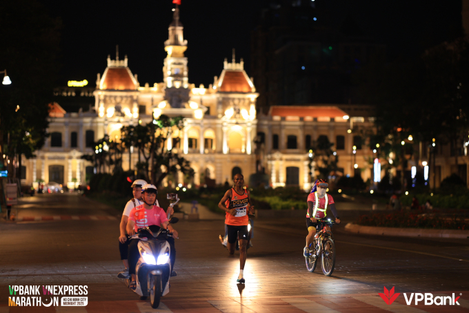 Wendwesen Damte trên đường chạy VPBank VnExpress Marathon Ho Chi Minh City Midnight 2025. Ảnh: VM