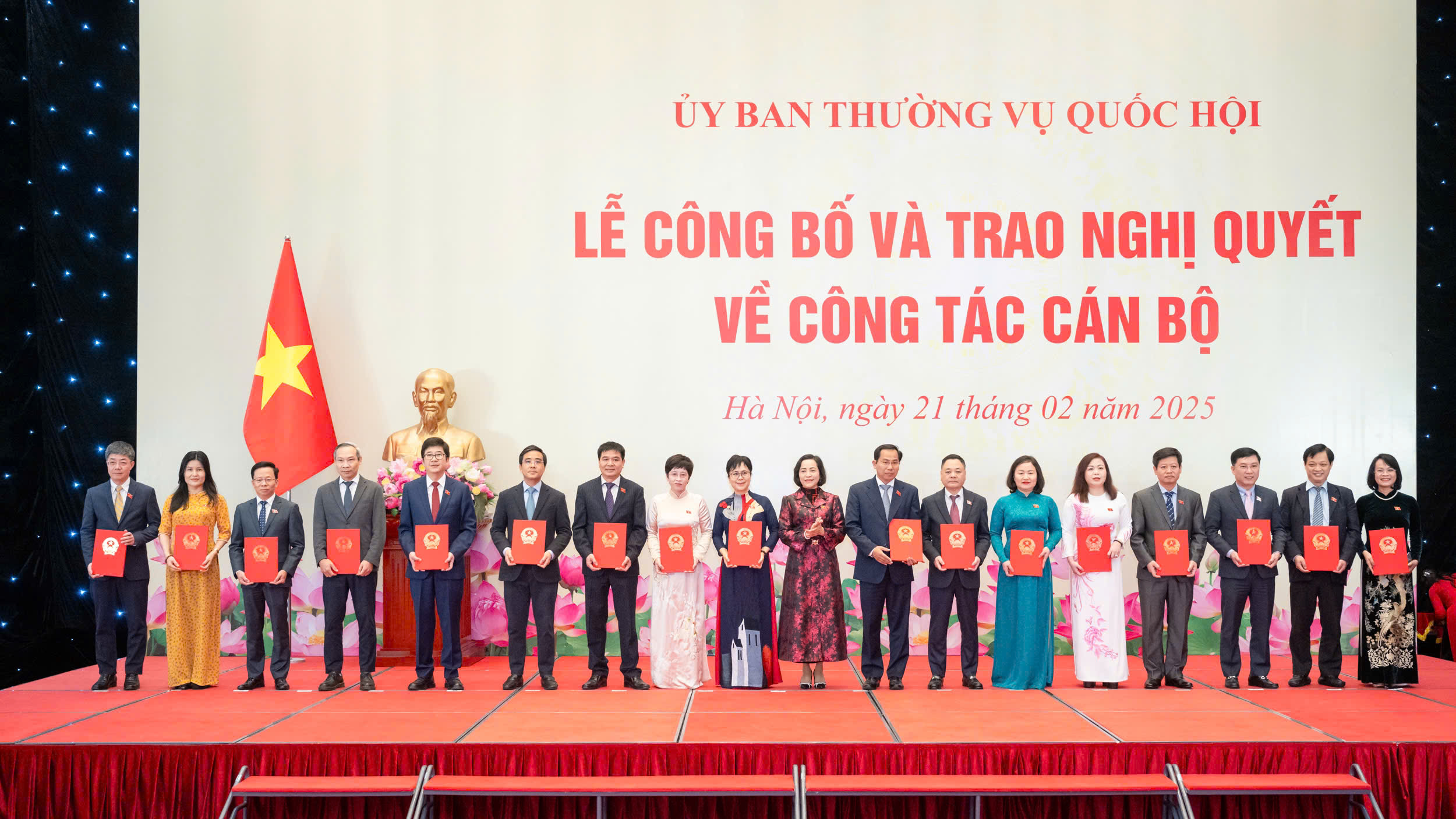 Phê chuẩn 41 phó chủ nhiệm các ủy ban mới của Quốc hội - Ảnh 1.