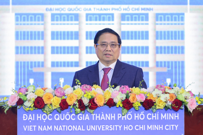 Thủ tướng Phạm Minh Chính phát biểu tại lễ kỷ niệm 30 năm thành lập Đại học Quốc gia TP HCM, sáng 23/2. Ảnh: VGP