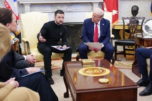 Kịch tính phản ứng trái chiều nội bộ Mỹ sau màn đấu khẩu Trump-Zelensky tại Nhà Trắng