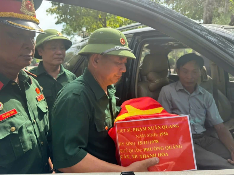 Hàng nghìn thân nhân liệt sĩ được giúp đỡ thông qua các hoạt động của Hội Hỗ trợ gia đình liệt sĩ Việt Nam ảnh 2