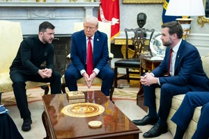 Từng có cuộc đấu khẩu Zelensky-Biden ‘phòng kín’, giống với ông Trump trước truyền thông?