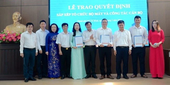 Ban Tuyên giáo và Dân vận Thành ủy TP.HCM sẽ gồm 7 phòng -ban-tuyen-giao-va-dan-van-thanh-uy-tphcm-co-7-phong1.jpg