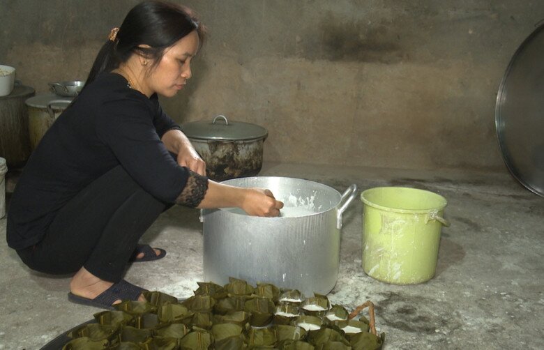 Khu chợ trăm tuổi ở Thái Bình bán nhiều loại bánh ai cũng mê, đi ngang qua mùi thơm lừng níu chân khách - 2