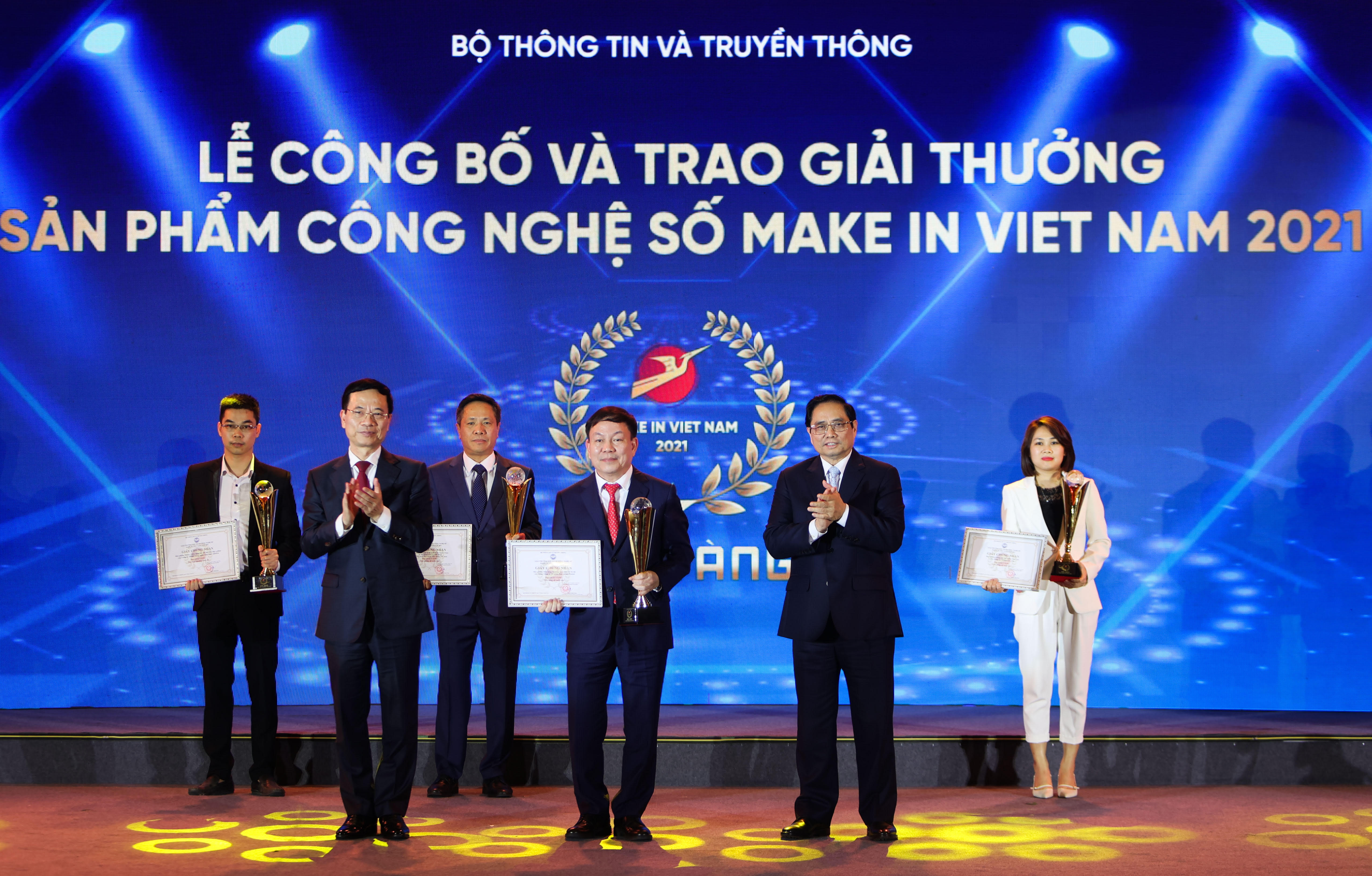 Thiếu tướng Lê Đăng Dũng: Viettel không bao giờ dừng ở gia công mà phải làm chủ công nghệ lõi - Ảnh 2.