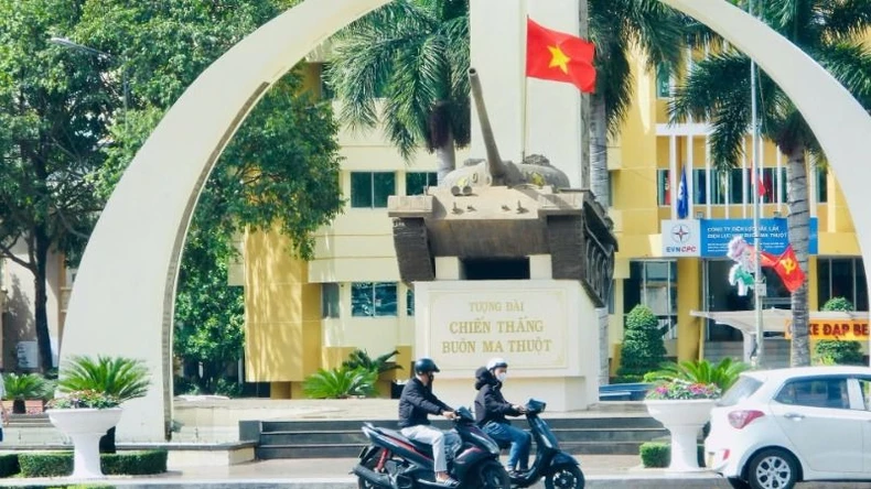 Phát huy tinh thần chiến thắng Buôn Ma Thuột, xây dựng tỉnh Đắk Lắk giàu đẹp, văn minh và bản sắc ảnh 6