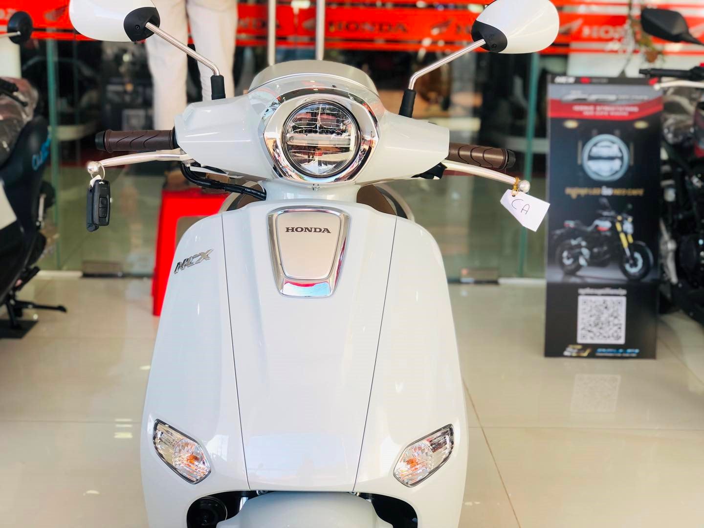 Chi tiết xe ga Honda tiêu thụ chưa đến 2L/100 km xăng sắp về Việt Nam: Thiết kế đẹp như Vespa, phanh ABS, giá rẻ so với trang bị- Ảnh 4.