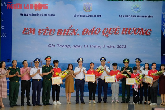 Ươm mầm Em yêu biển đảo quê hương trên đất cố đô - Ảnh 10.