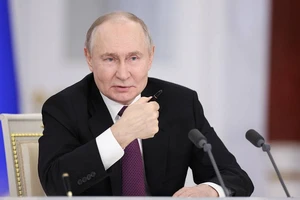 Đề xuất ngừng bắn tại Ukraine nóng loạt phản ứng cực căng từ bộ ba Putin-Trump-Zelensky 