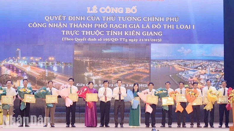 Thành phố Rạch Giá là đô thị loại I ảnh 3