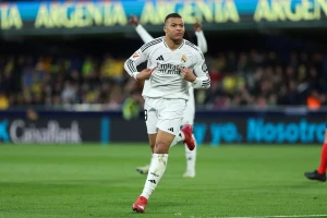 Mbappe tái hiện khoảnh khắc Ronaldo khi phá vỡ kỷ lục của Ronaldo khác