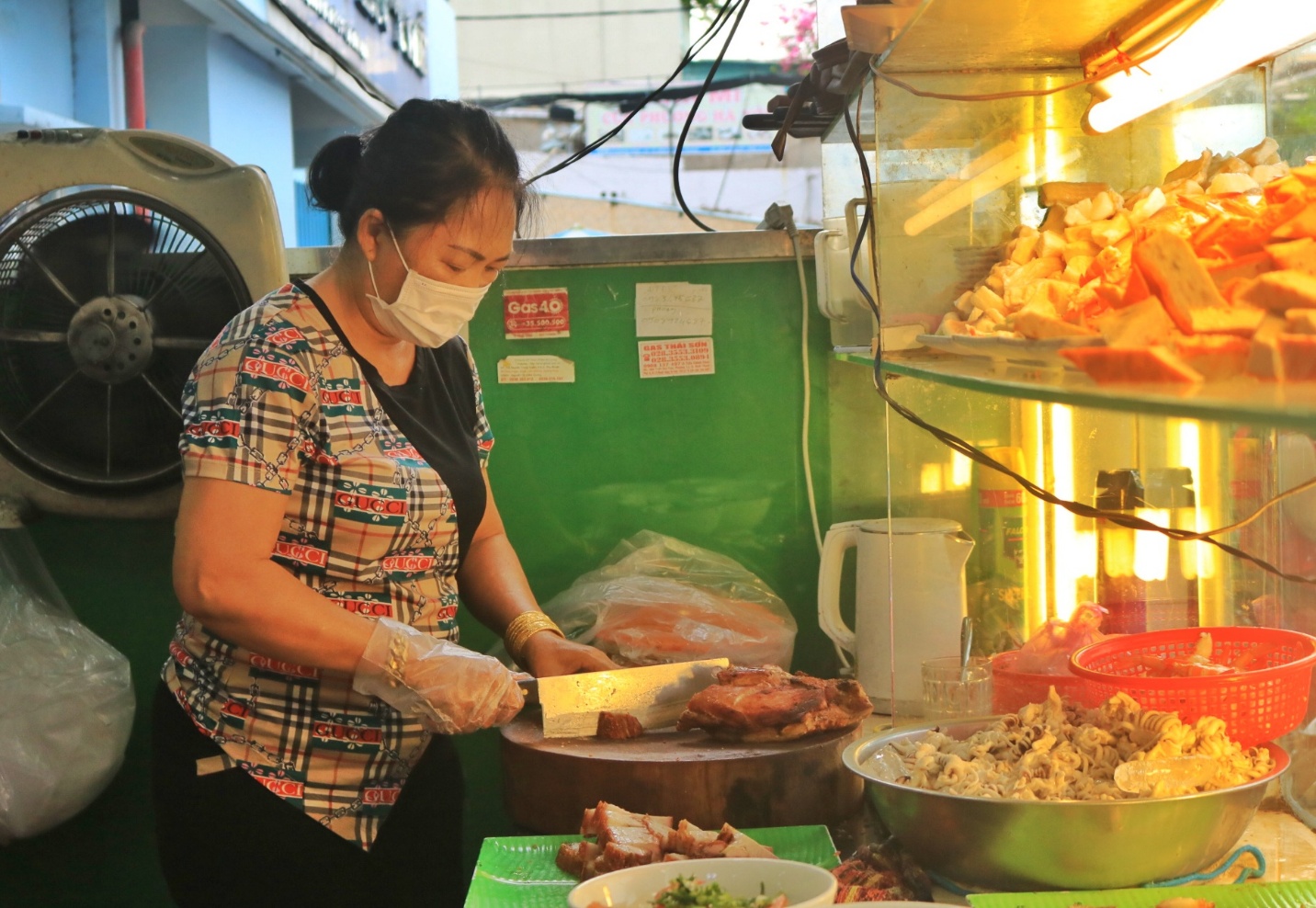 Bà Liễu thành công với món bún mắm