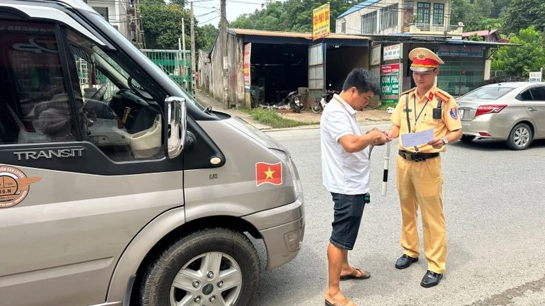 Nhìn nhận trách nhiệm cá nhân trong xây dựng giao thông an toàn ảnh 5