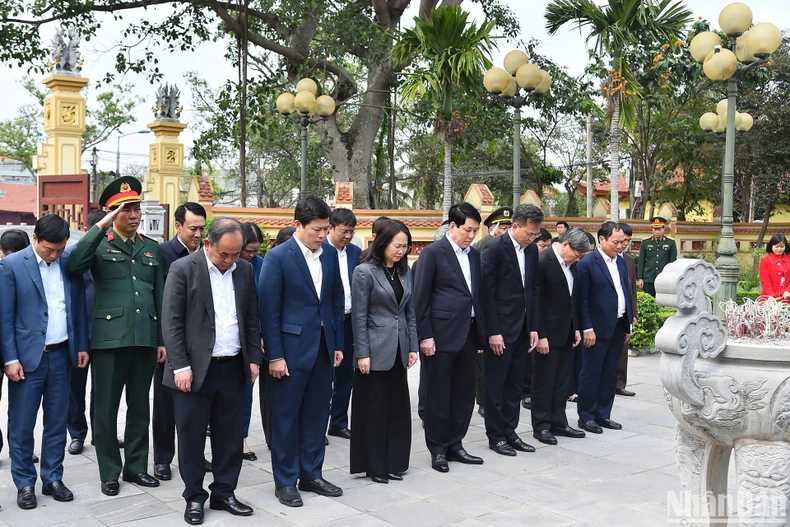 Chủ tịch nước Lương Cường chủ trì Hội nghị thông qua dự thảo báo cáo kết luận kiểm tra tại Hưng Yên ảnh 5