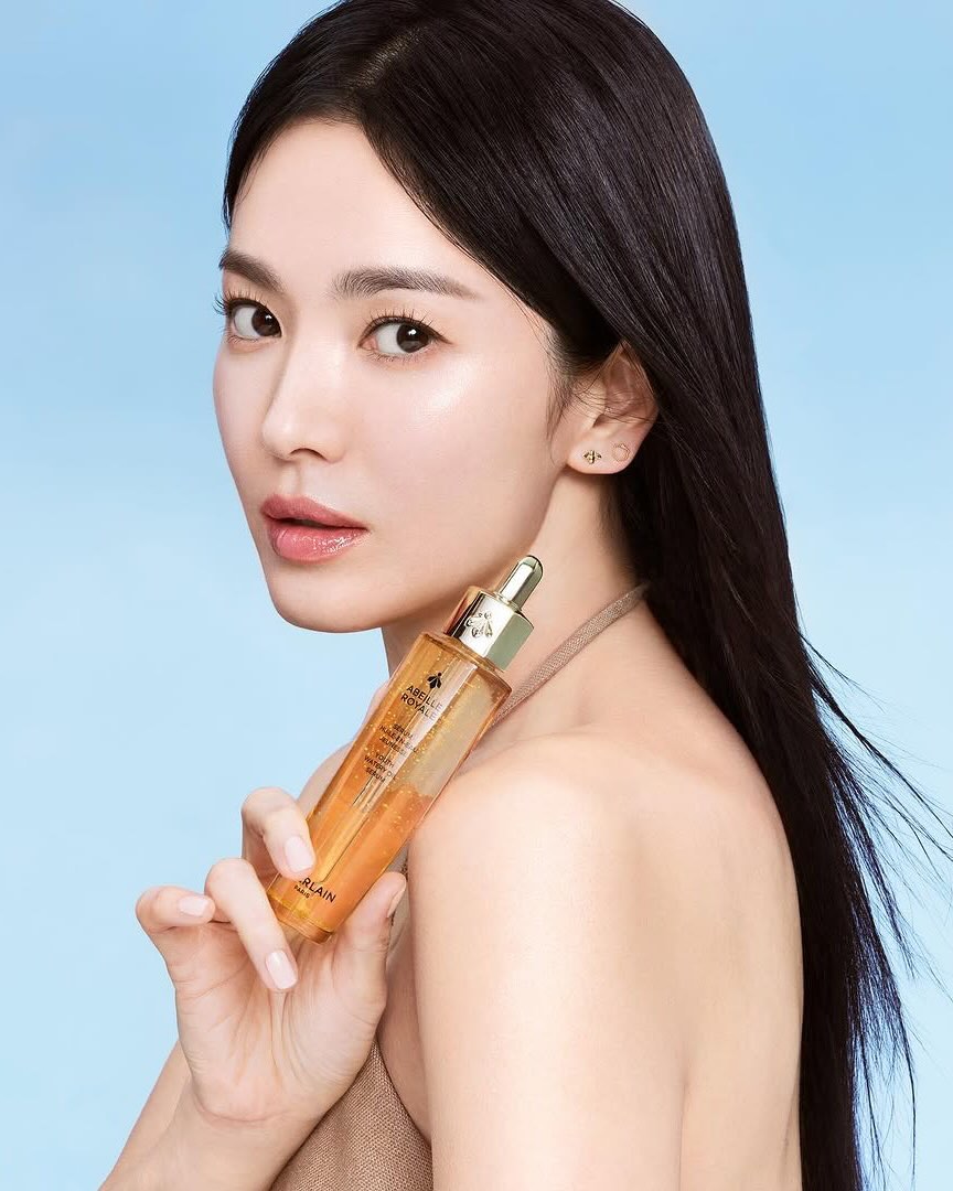 Song Hye Kyo dùng serum ngừa lão hóa gần 5 triệu nhưng có bản dupe giá bằng 1/10 để bạn "đu" theo - Ảnh 3.