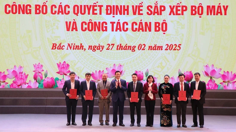 Bắc Ninh công bố các Quyết định về sắp xếp bộ máy và công tác cán bộ ảnh 1