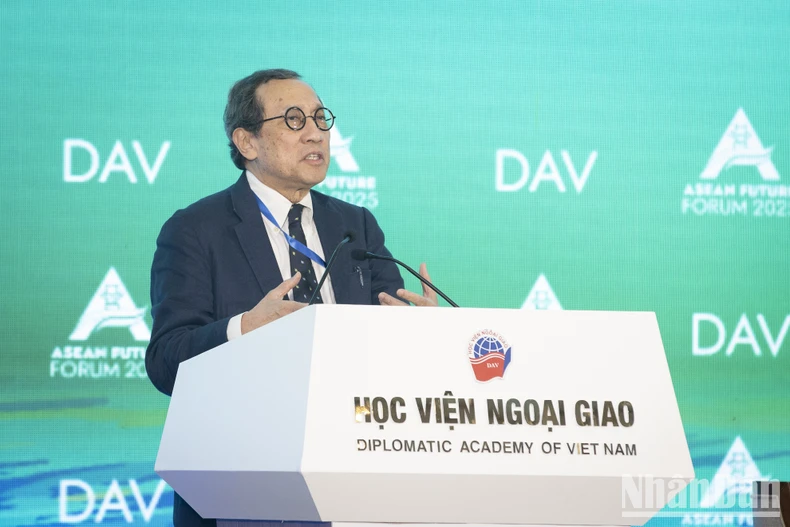 Cân bằng nội khối, duy trì hòa bình, thúc đẩy hợp tác - ASEAN tìm lời giải cho tương lai khu vực ảnh 1